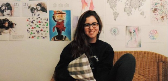 Artista deleita a seguidores demostrando que las imperfecciones pueden ser bellas