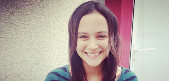 Actriz de Pobre Gallo Valentina Carvajal publicó tierna imagen de sus 8 meses de embarazo