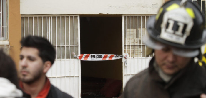 Cabo de la Armada y su hijo mueren en departamento de Valparaíso: sospechan de fuga de gas