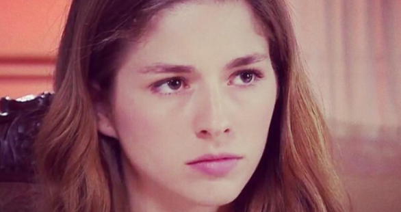 'María Elsa' adelanta vestido de novia que usará en su inminente boda en nocturna de Mega