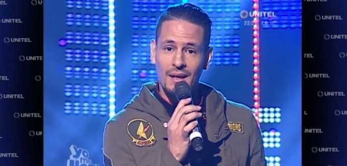 ¡Para reír! Vocalista de Ráfaga se imitó a sí mismo en TV boliviana y fue eliminado