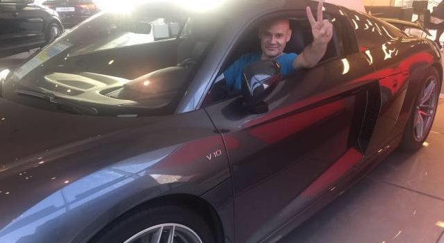 La historia y el rol televisivo del veterinario parapetado en el casino Monticello