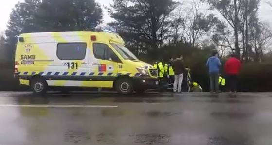 Menor falleció tras colisión y posterior volcamiento de ambulancia que iba en su auxilio