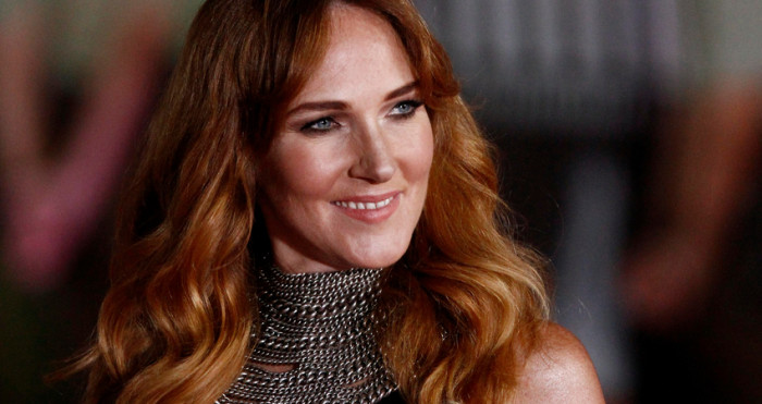 Cata Pulido es víctima de bromas tras compartir antigua escena de 'Playa Salvaje'