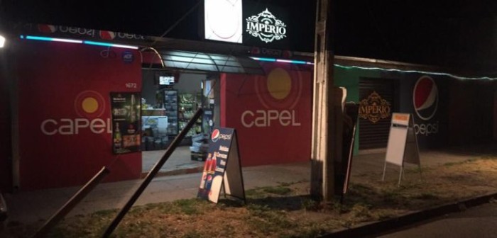 Hombre balea a dueño de botillería y a su hija durante intento de asalto en Talca