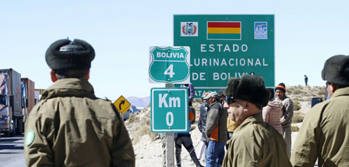 Carabineros salvan a policía boliviano que sufrió infarto en Chungará