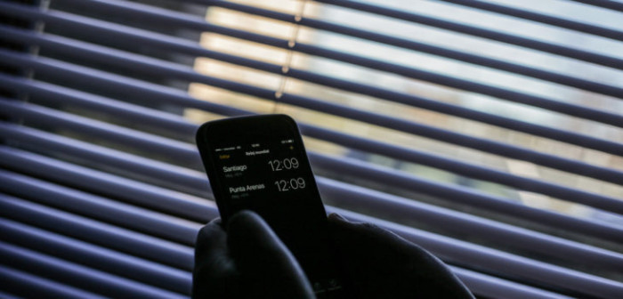 ¿Ya cambiaste la hora de tus relojes? Comenzó a regir el horario de verano en Chile