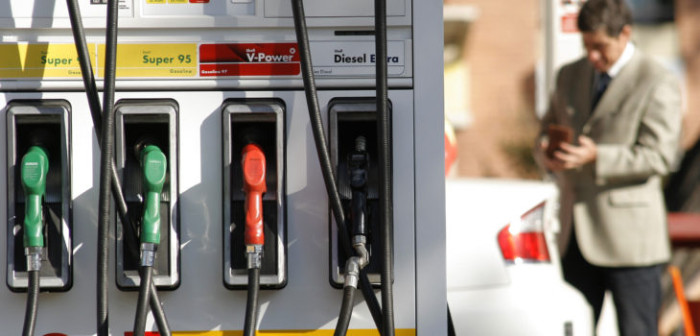 Vehículos quedan dañados tras error en carga de bencina en servicentro del Gran Concepción