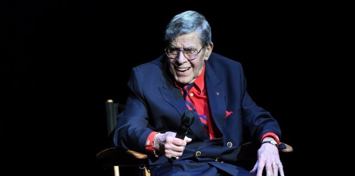 Leyenda estadounidense de la comedia Jerry Lewis muere a los 91 años