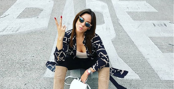 Seguidores acusaron de 'mala amiga' a Kel tras publicar sensual imagen junto a Vesta Lugg