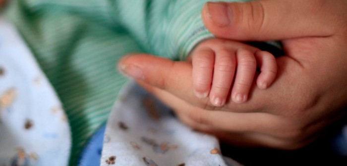 Indagan supuesta agresión que causó muerte de bebé de 4 meses en Valparaíso