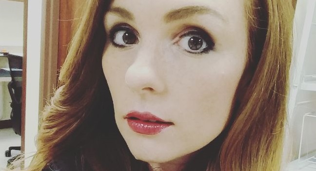 Madre explica por qué no ha enseñado a leer a su hijo de 5 años: sacó aplausos en Facebook