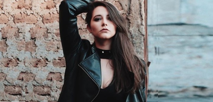 ¿Muy distinta? Magdalena Müller llamó la atención con look a lo Rapunzel para nueva obra