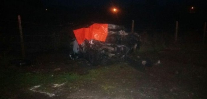 Hombre murió calcinado al interior de su auto que se incendió tras choque con un bus