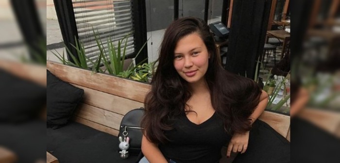 Valiente: Michelle Carvalho mostró orgullosa sus estrías