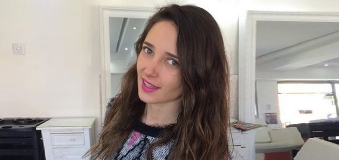 Camila Nash dejó atrás su característica cabellera y apostó por un moderno cambio de look