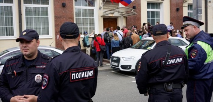 Hombre con cuchillo hiere a 7 personas en Rusia y es abatido por la policía