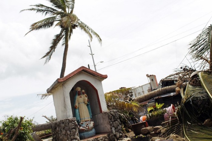 Puerto Rico: ordenan evacuar a 70.000 personas por falla de represa tras huracán María