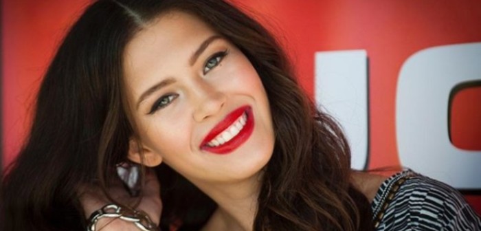 Michelle Carvalho mostró orgullosa cuánto pesa tras comenzar dieta para mejorar su salud