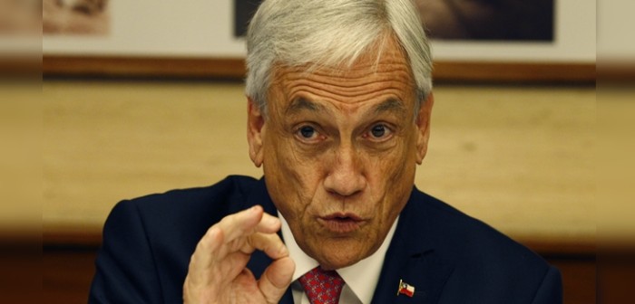 La curiosa imagen de Sebastián Piñera en debate presidencial que sacó risas en redes