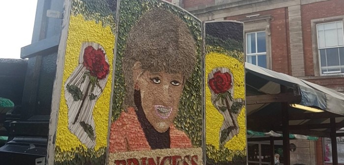 ¿Homenaje o desaire? El tributo floral a Lady Di que tiene furiosos a ciudadanos ingleses