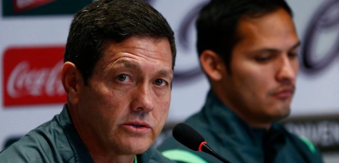 Entrenador de Bolivia dedicó amarga frase para Chile tras victoria en La Paz