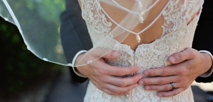 Pareja que se conoció en campamento tras perder a sus padres en 11S contrajo matrimonio