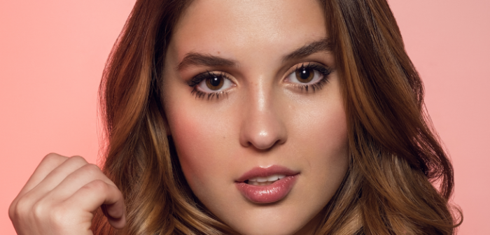 Belén Soto mostró su lado B en sesión de fotos: madura y con compromiso social