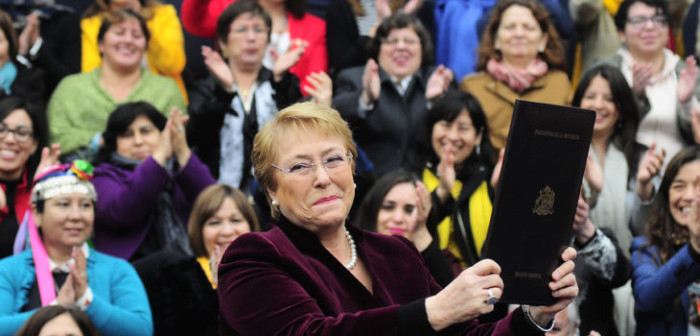 Presidenta Bachelet promulga ley que despenaliza el aborto en 3 causales