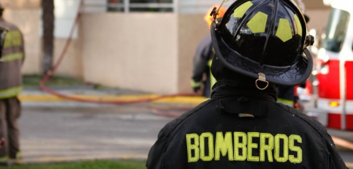 Personal especializado de Bomberos debió controlar emergencia química en Quillón