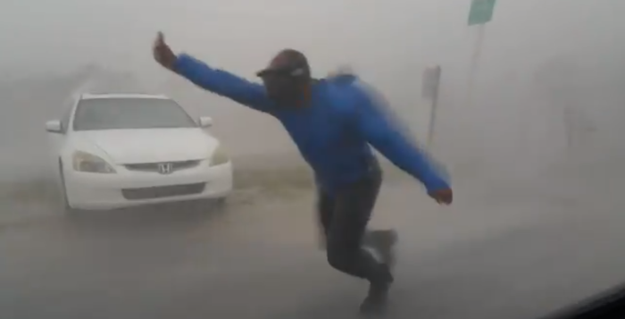 El increíble registro de un cazatormentas que enfrentó la furia del huracán Irma