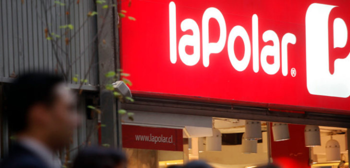 La Polar deberá pagar millonaria indemnización a clienta que sufrió lesión en tienda