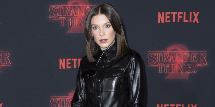 Millie Bobby Brown sorprendió con radical cambio de look en premiere de 'Stranger Things'