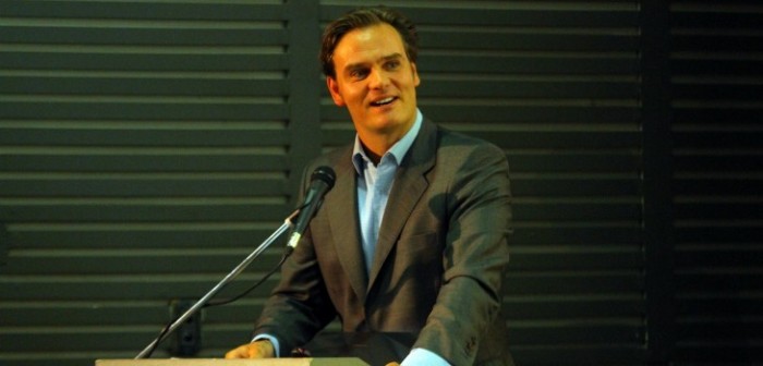 ¿Nuevamente enamorado? Amaro Gómez-Pablos confirmó relación con experiodista de TVN