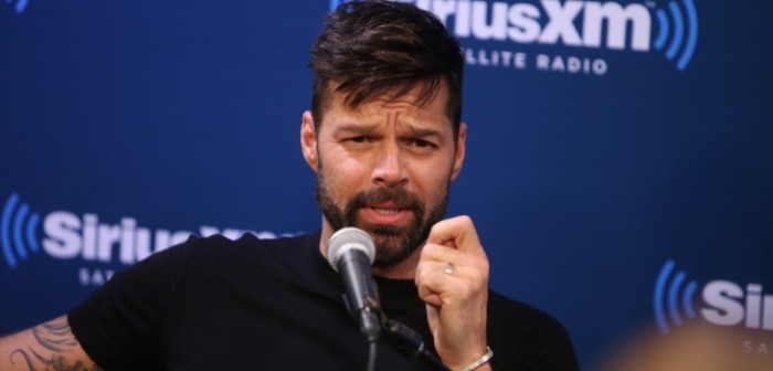 Se dejó el bigote: Ricky Martin posa para revista Ocean Drive con nuevo look