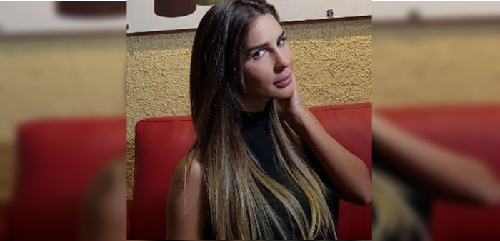 Fran Undurraga en picada contra medio que calificó su vestuario de 'café con piernas'