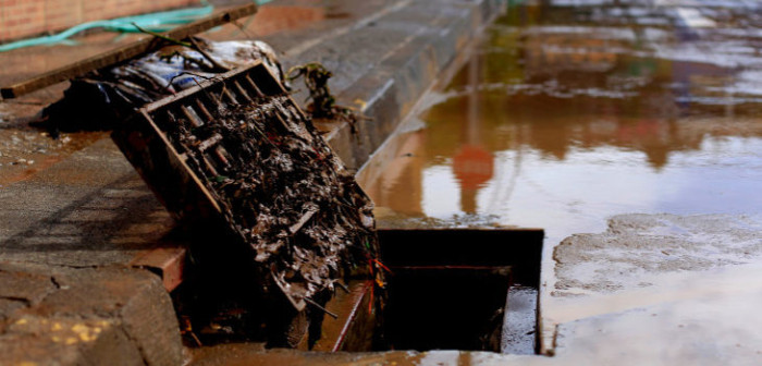 Autoridad investigará emanación de gases desde alcantarillado en Copiapó