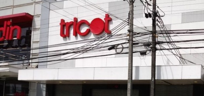 Ladrones que buscaban millonario botín terminaron robando lentes de sol: no había dinero