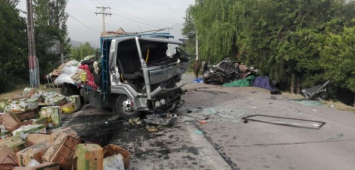Cuatro personas murieron tras violenta colisión de un camión y un automóvil en Los Andes