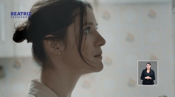 ¡Resucitó! Televidentes festinan con aparición de 'Amanda' en franja electoral