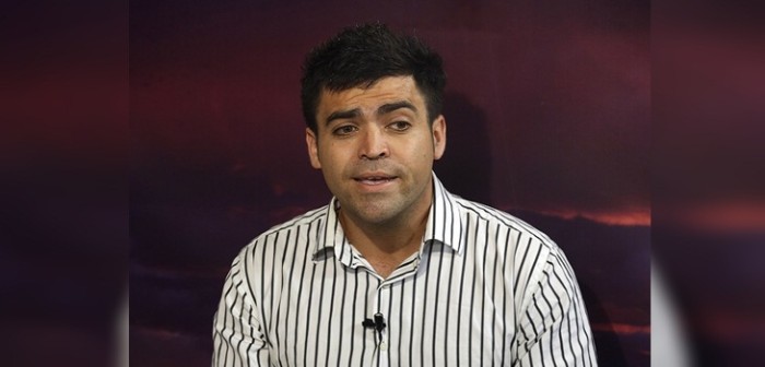 Hijo de Bonvallet se defendió tras agredir a periodista: lo acusaron de imitar a su padre