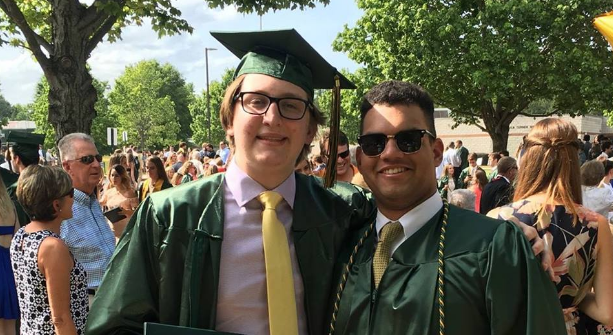 Joven muere intoxicado con alcohol tras asistir a fiesta de ingreso de fraternidad en EEUU