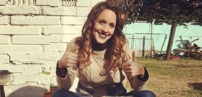Comediante Maly Jorquiera comparte tierna imagen de su sonriente bebé de 18 días