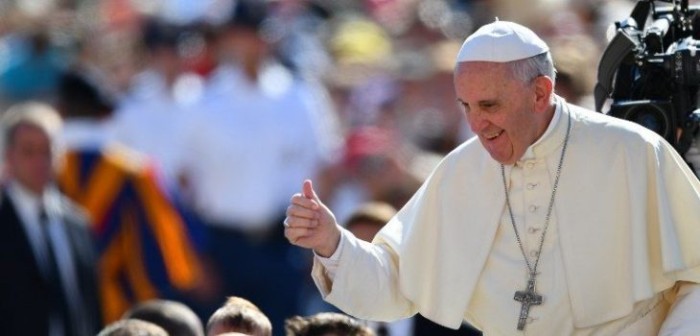 Papa Francisco respalda por primera vez la unión civil entre personas del mismo sexo
