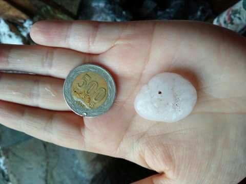 Granizos en El Carmen | Juan Franco ©