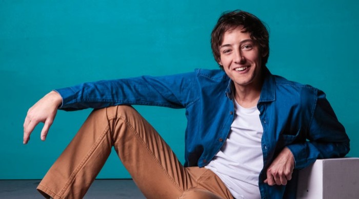 ¡Sacó suspiros! Actor de 'Ámbar' luce su trabajado cuerpo en redes junto a Iñigo Urrutia