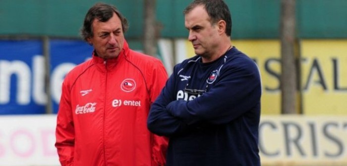 ¿Desnudo? Exseleccionados revelaron curiosa práctica de Marcelo Bielsa cuando dirigía a la 'Roja'