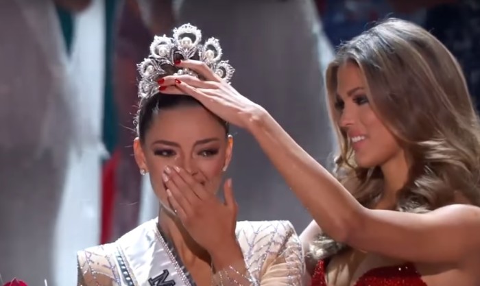 ¡Guapísima! Representante de Sudáfrica se coronó como la nueva Miss Universo