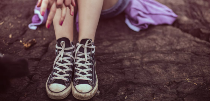 Joven murió tras grave ataque de asma en una fiesta: amigos no la ayudaron a tiempo