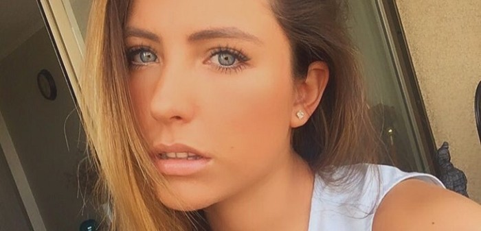 Ángela Duarte denunció en Instagram robo en conocida cafetería de Santiago Centro